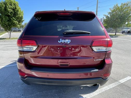 Red 2021 Jeep Grand Cherokee Laredo