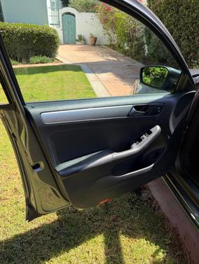 Gray 2016 Volkswagen Jetta 1.4T SE