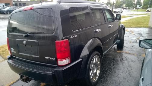 Black 2011 Dodge Nitro Heat