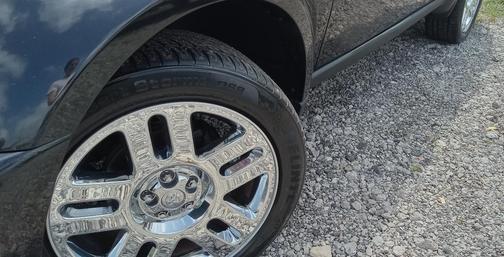 Black 2011 Dodge Nitro Heat