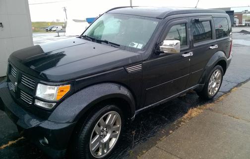 Black 2011 Dodge Nitro Heat