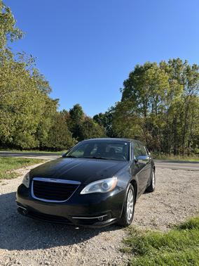 Black 2014 Chrysler 200 Limited