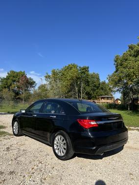 Black 2014 Chrysler 200 Limited