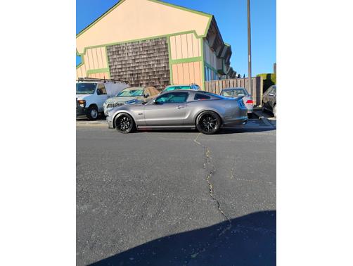 2014 Ford Mustang GT Premium