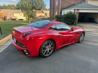 Red 2010 Ferrari California Base