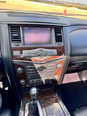 Black 2016 INFINITI QX80 Base