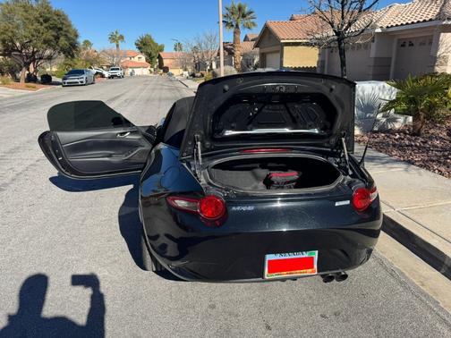2017 Mazda MX-5 Miata Sport