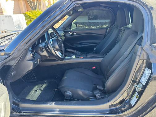 2017 Mazda MX-5 Miata Sport