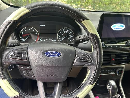 Silver 2018 Ford EcoSport Titanium