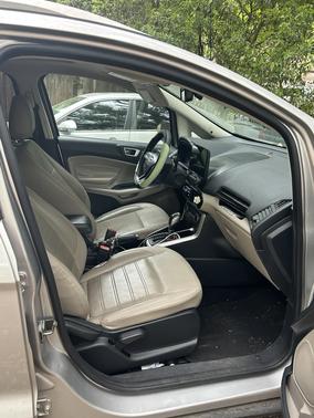 Silver 2018 Ford EcoSport Titanium