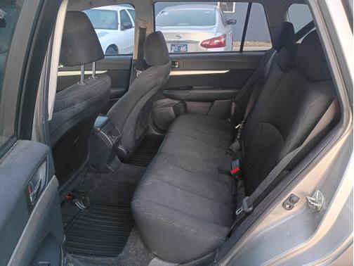 2010 Subaru Outback 2.5 i Premium