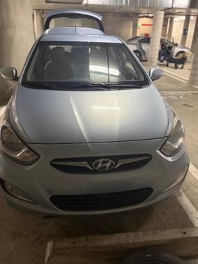 Blue 2013 Hyundai Accent SE