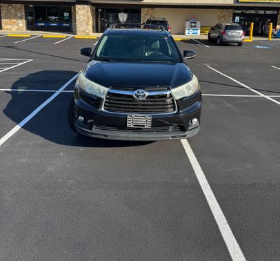 Black 2015 Toyota Highlander XLE