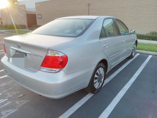 Silver 2006 Toyota Camry LE