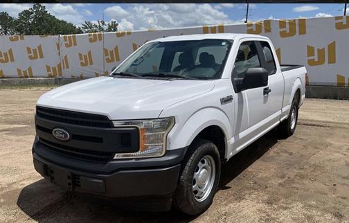 White 2018 Ford F-150 XL