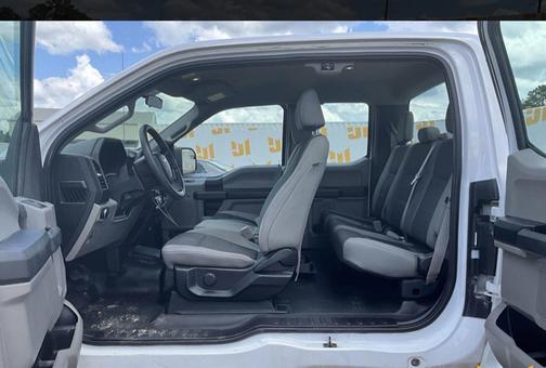 White 2018 Ford F-150 XL