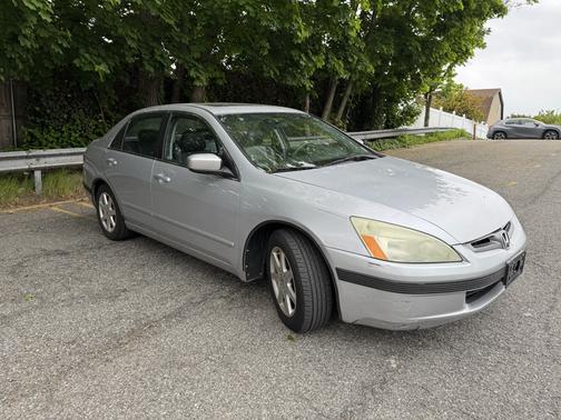Silver 2004 Honda Accord EX-L