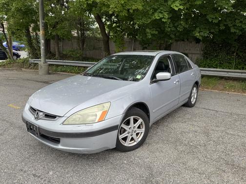 Silver 2004 Honda Accord EX-L