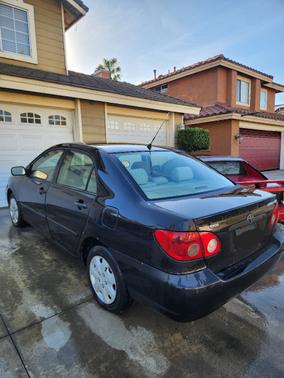 2005 Toyota Corolla LE