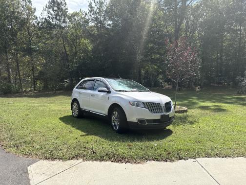 2013 Lincoln MKX Base