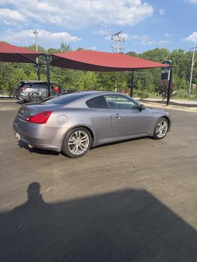 Gray 2008 INFINITI G37 Journey
