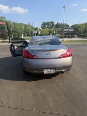 Gray 2008 INFINITI G37 Journey