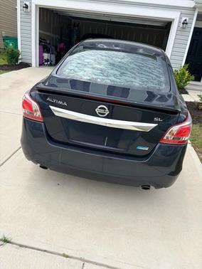 Black 2013 Nissan Altima 2.5 SL