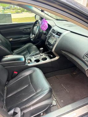 Black 2013 Nissan Altima 2.5 SL