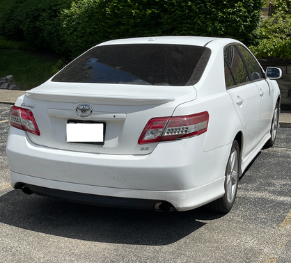 White 2010 Toyota Camry Base