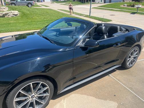 Black 2018 Ford Mustang EcoBoost Premium