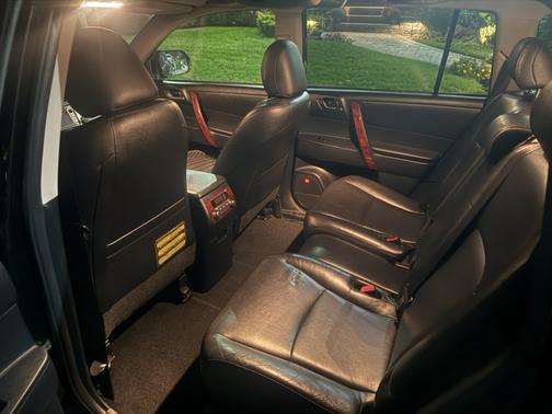 Black 2013 Toyota Highlander Hybrid Limited