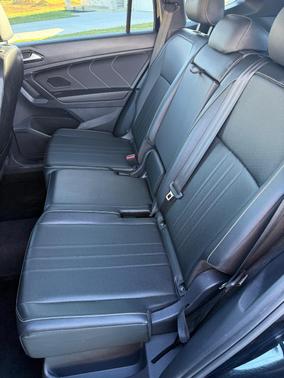 Black 2022 Volkswagen Tiguan 2.0T SE R-Line Black