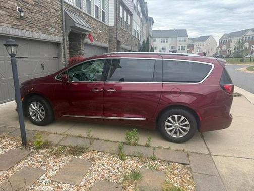 Red 2018 Chrysler Pacifica Touring-L