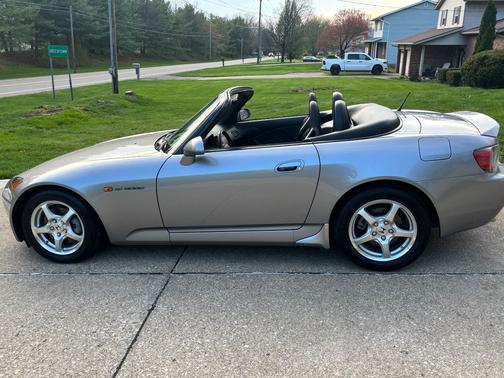 Silver 2000 Honda S2000 Base