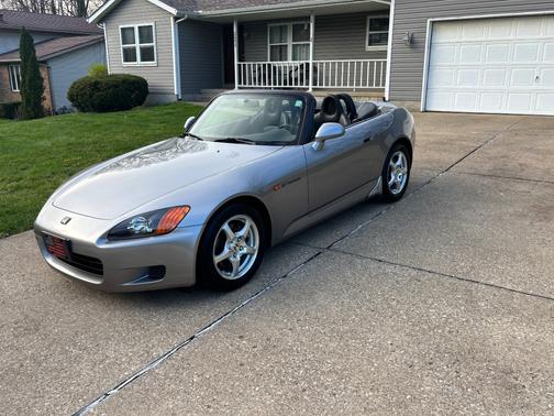 Silver 2000 Honda S2000 Base