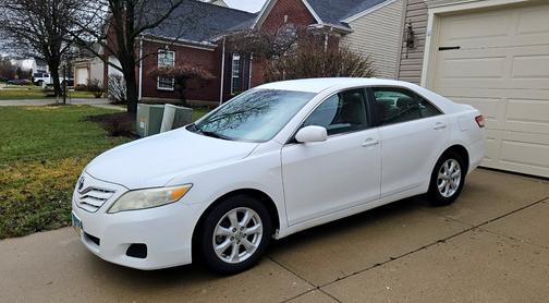 2011 Toyota Camry LE
