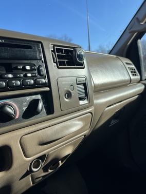 2001 Ford F-350 XLT SuperCab Super Duty DRW