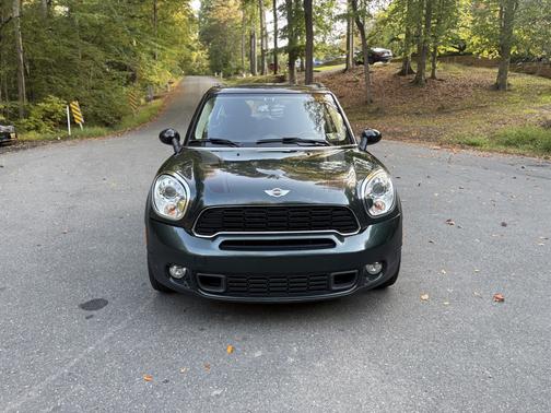 Green 2012 MINI Cooper S Countryman Base