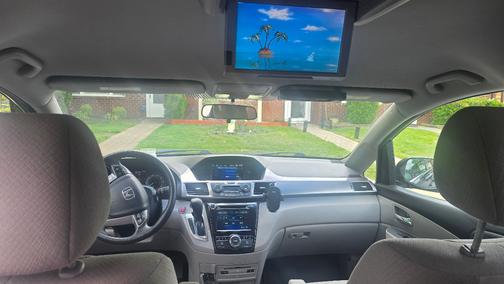 Blue 2016 Honda Odyssey SE
