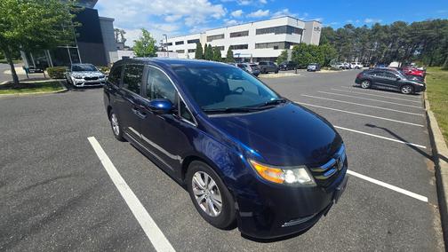Blue 2016 Honda Odyssey SE