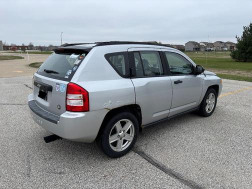 2007 Jeep Compass Sport