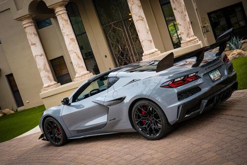 Gray 2025 Chevrolet Corvette ZR1 w/3LZ