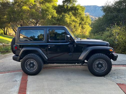 2022 Jeep Wrangler Sport