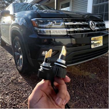 Black 2019 Volkswagen Atlas 3.6L SE