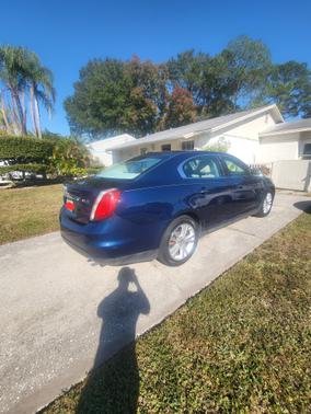 2012 Lincoln MKS Base