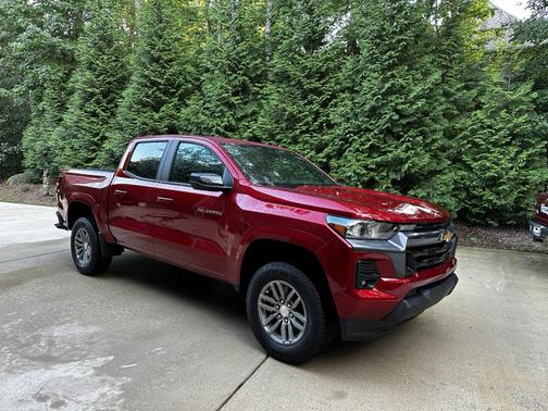 2023 Chevrolet Colorado LT
