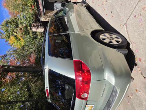Green 2010 Toyota Sienna XLE Limited