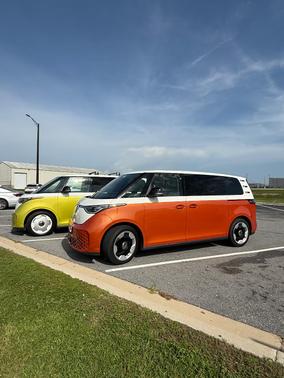 Orange 2025 Volkswagen ID. Buzz Pro S Plus RWD
