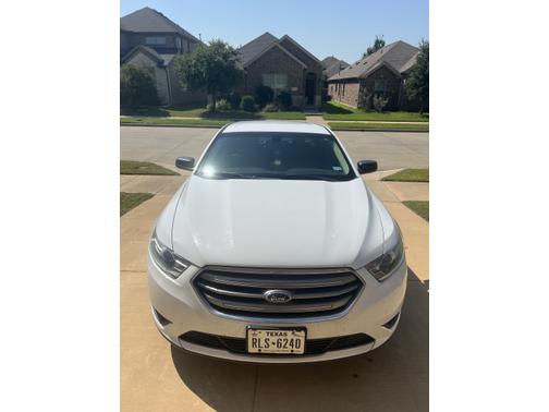 2013 Ford Taurus SE