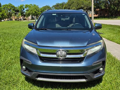 Blue 2019 Honda Pilot Touring 7-Passenger